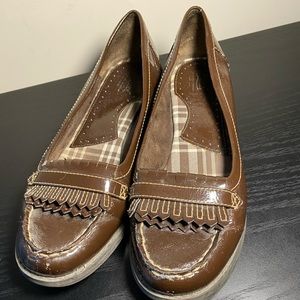 G.H. Bass Woman's Shoes preowned.